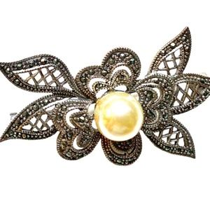 Vintage Style Sterling Silver & Marcasite Floral Brooch